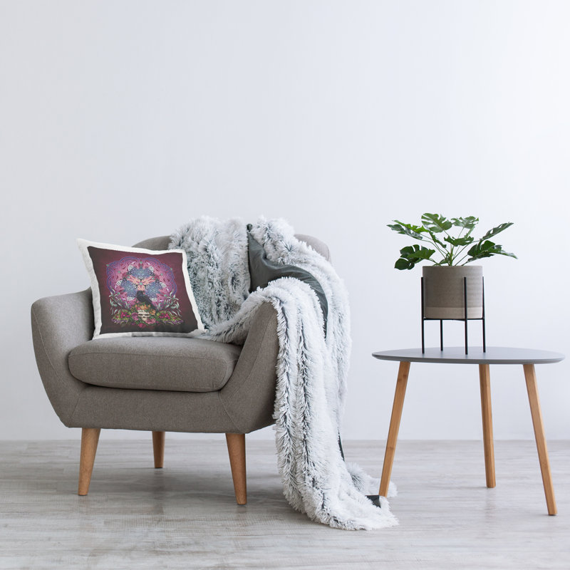  Geometric Polyester Throw Pillow
