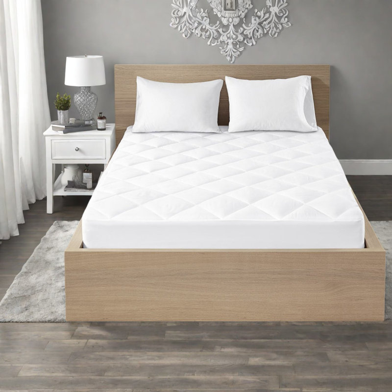 Premium Waterproof Cotton Sateen Bedding Set With Quilted Comfort