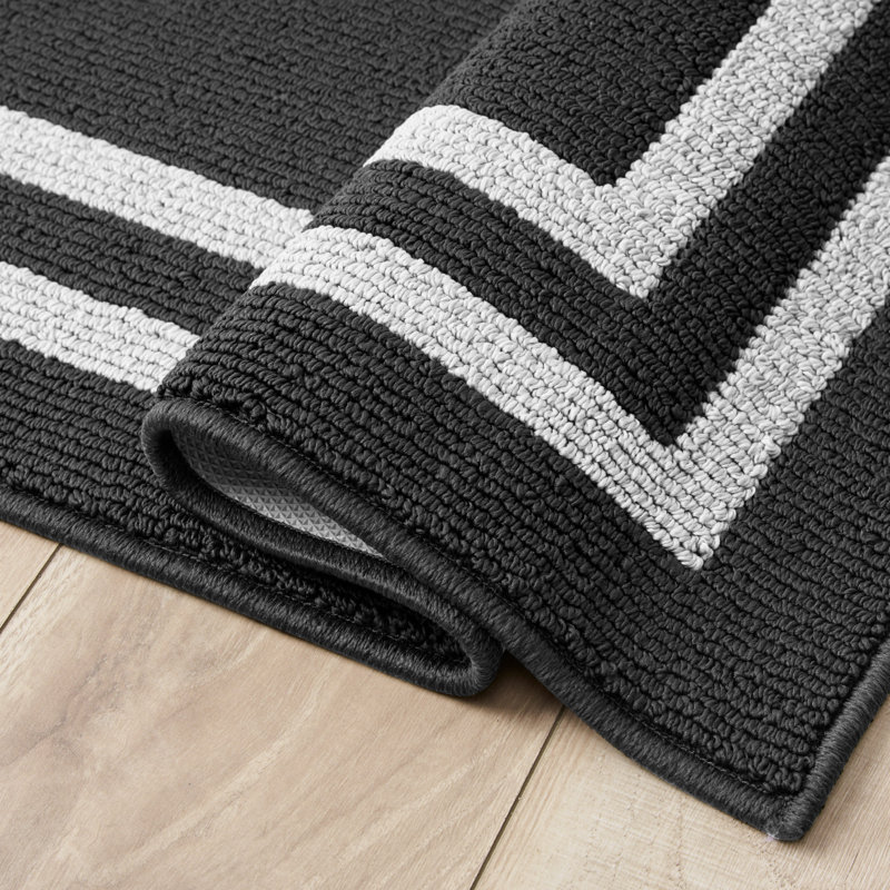 Nautica Double Line Machine Washable All Loop Tufted Rugs 1-Piece, Rectangle 2'2" x 3'9"