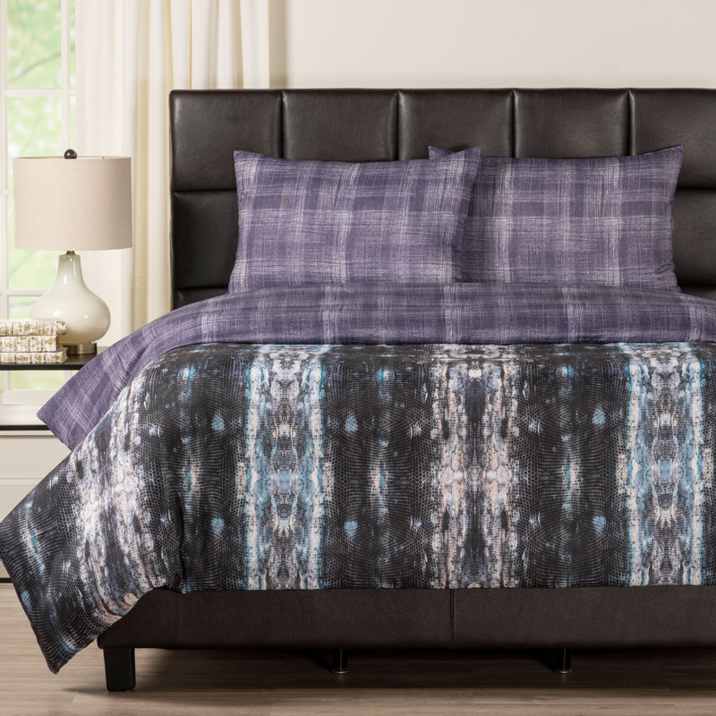 Python Abstract Duvet Cover, Queen Duvet Cover + 2 Queen Shams