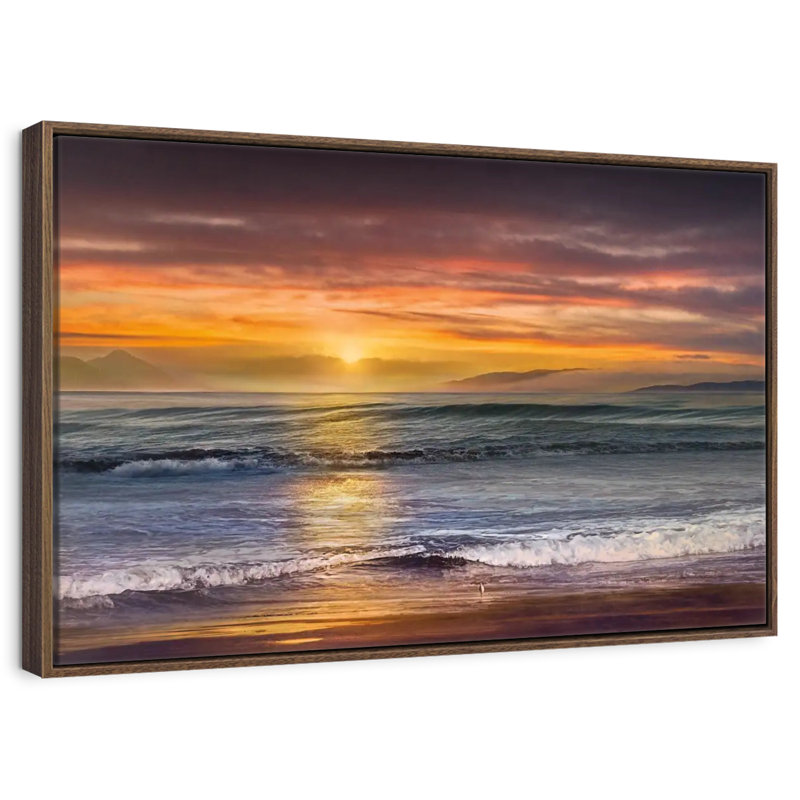 Le coucher du soleil sur la plage de Descanso, Cadre flottant noyer, 43 po x 29 po