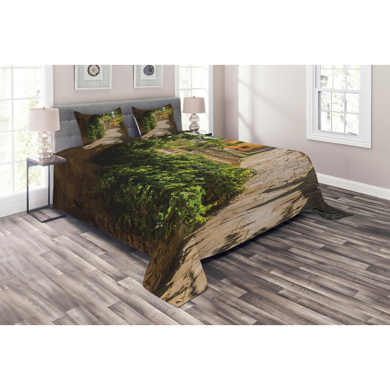 Farmhouse / Country Coverlet