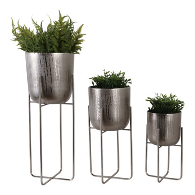 Metal Iron Planter Set With Textured Hammered Design And Modern Geometric Stands, Decorative Accent For Indoor Or Outdoor Display, Set Of 3