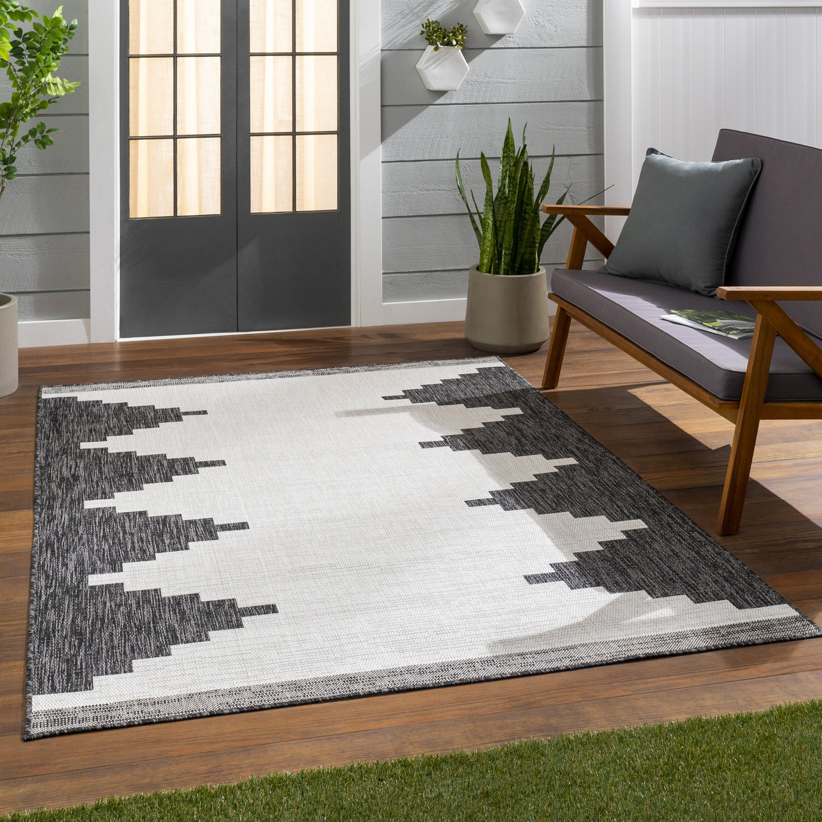 Mortimer Indoor/Outdoor Charcoal Southwestern Rug, Rectangle 5'3" x 7'7"