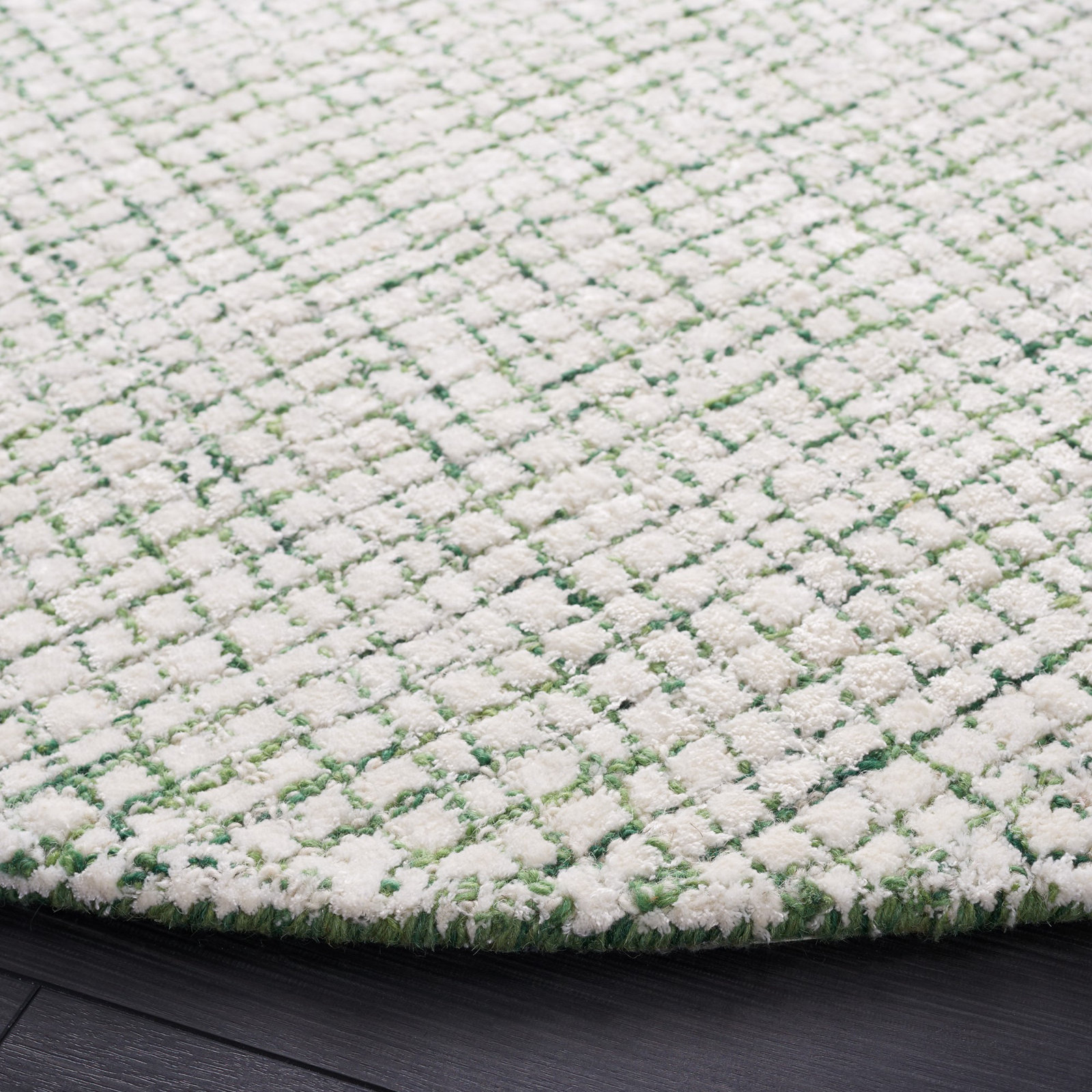 Rowe Ivory Green Hand-Tufted Abstract Rug, Round 8'