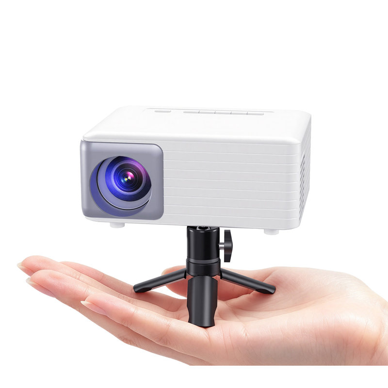Mini projecteur pour iPhone 1080p, projecteur portatif idéal pour la chambre ou l'extérieur, avec trépied. Compatible avec les téléphones intelligents, les clés TV, HDMI et USB.