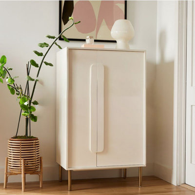 Armoire simple et légère en bois massif de luxe
