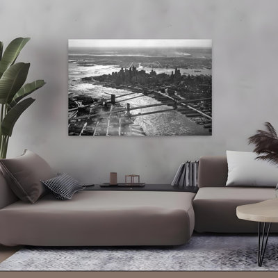 1950 1950, vue aérienne du centre-ville de Manhattan East et des rivières Hudson se rencontrant dans le port, Brooklyn et Manhattan, pont, rétro, architecture rétro, art mural
