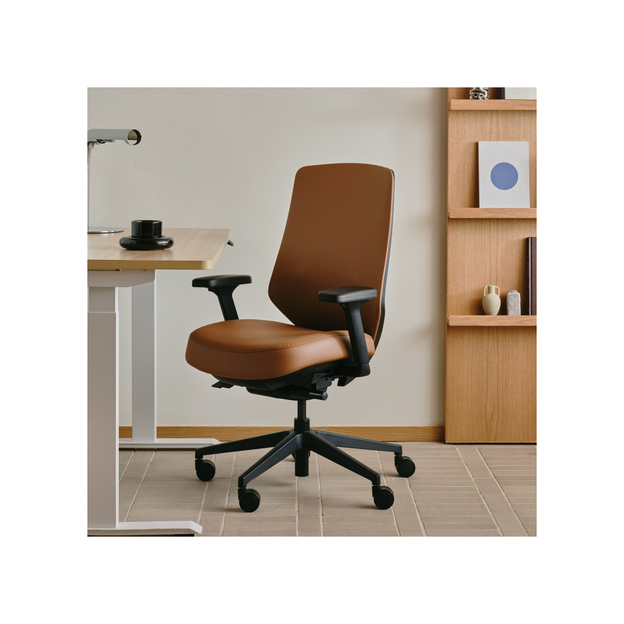 Ergonomic Chair Pro - Vegan Leather, Canyon, Black