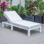 Chaise longue d'extérieur blanche avec coussins Leisuremod Chelsea-70691871-104563017