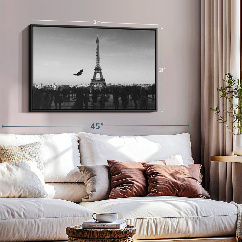 «Overcast Eiffel Tower Wall Art», H 21 po x l 31 po