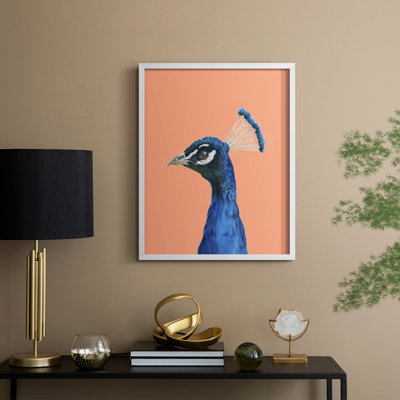 «Peach Peacock Portrait II», reproduction encadrée - bois massif