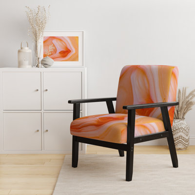 Chaise avec accoudoirs rembourrée Mid-Century Maanya - Agate orange minéral