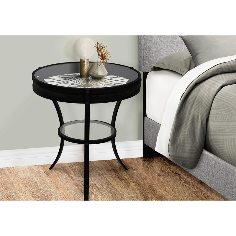 Table d'appoint de salon: verre trempé rond, métal noir, style transitionnel et surface de rangement en verre