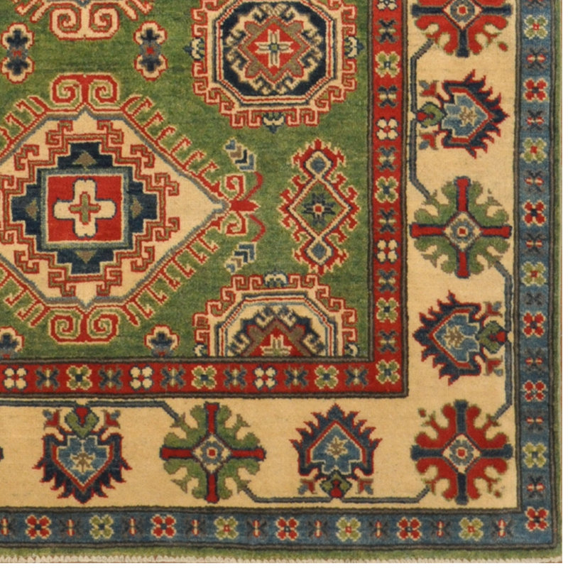 Tapis de zone en laine kazak 5 pi x 6 pi 8 po one-of-kind à la main noué la Tepass