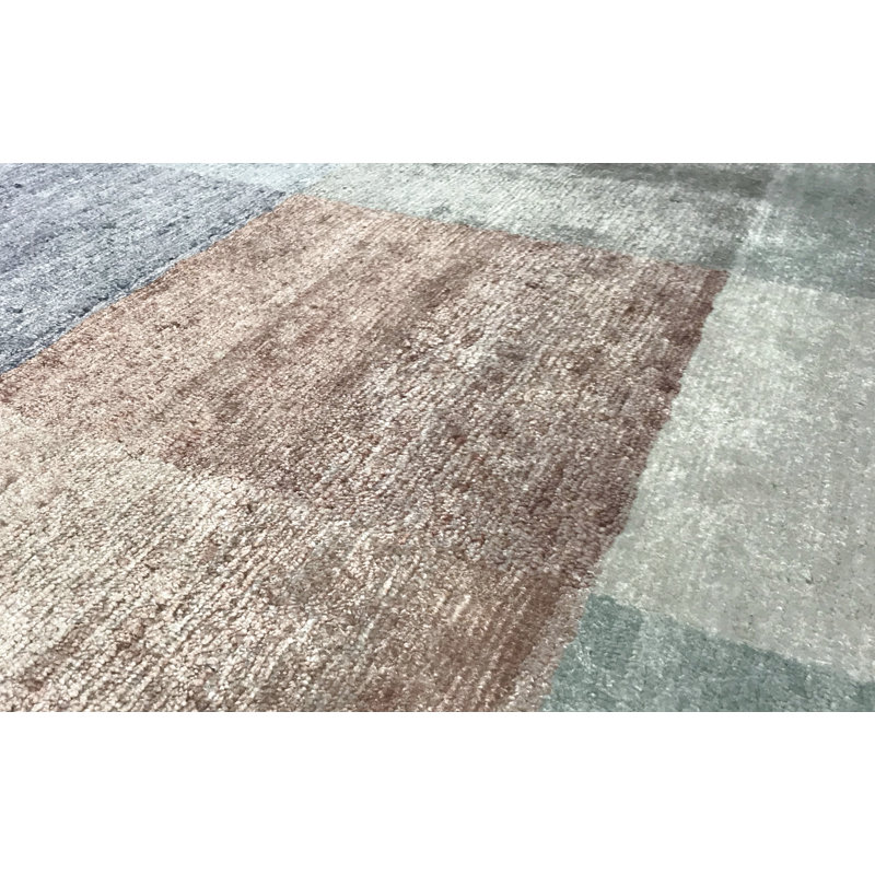 Himalayan Hand Woven Wool Checkered Area Rug