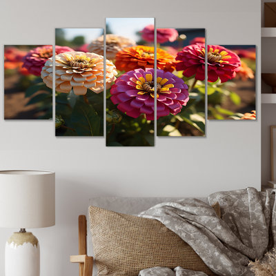 Coloré Zinnias Field At Sunrise VII - Art mural sur toile floral - 5 panneaux
