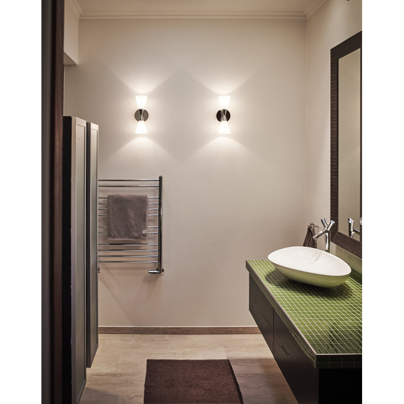 Plug-in Up & Downlight, Chrome/White