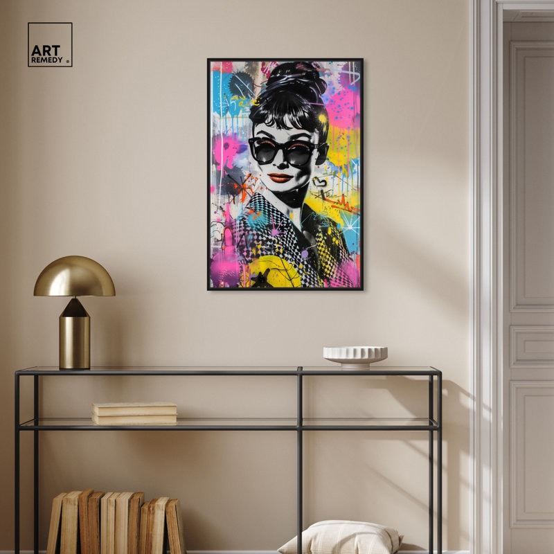 «Graffiti Urban Star» par Hokku Designs, H 16 po x l 11 po, Cadre noir
