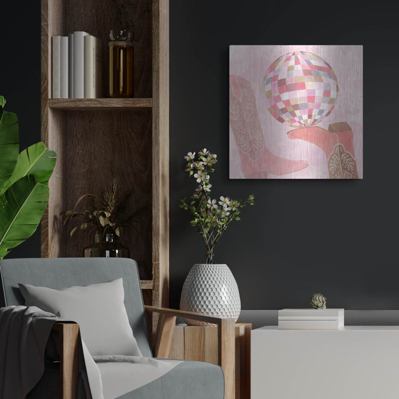 Art mural en métal «Disco Cowgirl 4» par Yvette St. Amant, H 36 po x l 36 po