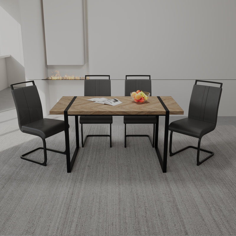 Ensemble de salle à manger rectangulaire 4 pièces de style industriel rural, table de 150 cm en MDF bois clair avec chaises sans accoudoirs en PU et pieds en métal noir
