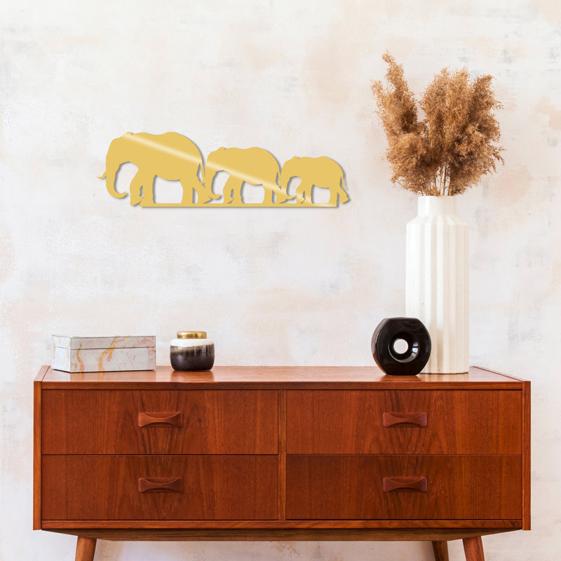 Wall Decor on Metal, Gold