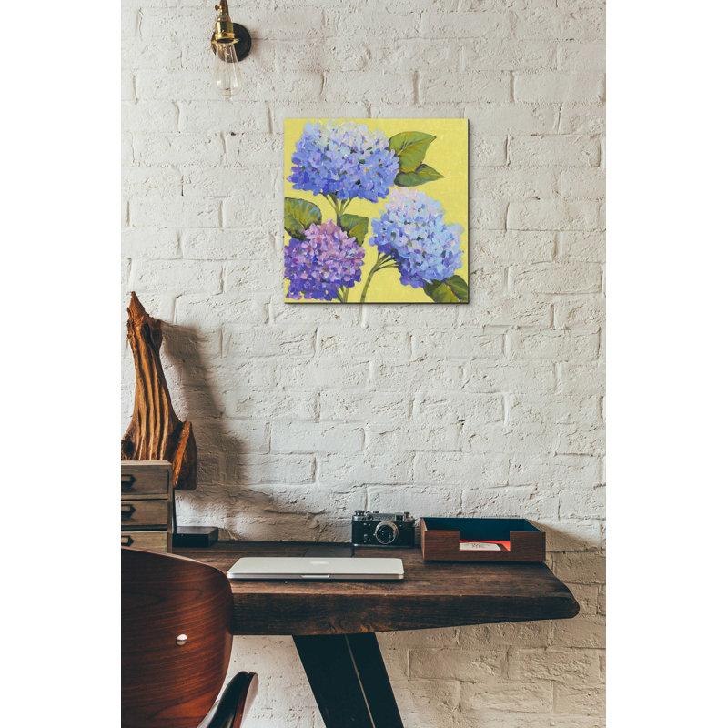 «Spring Hydrangeas II» par Tim O'Toole, art mural en verre acrylique, H 12 po x l 12 po x P 0,13 po