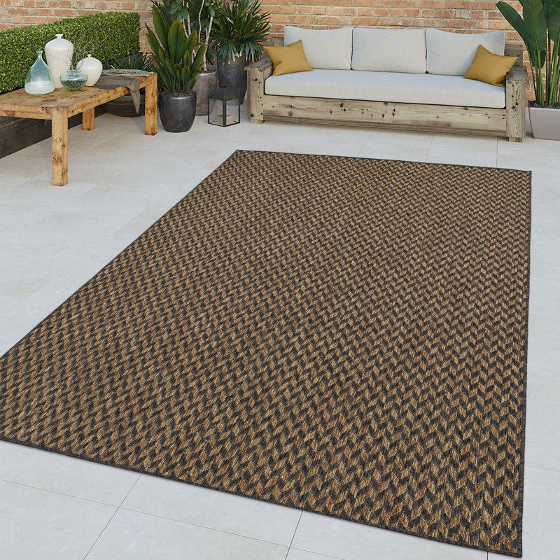 Lacynda Flatweave Chevron Indoor / Outdoor Rug, Rectangle 3'11" x 5'3"