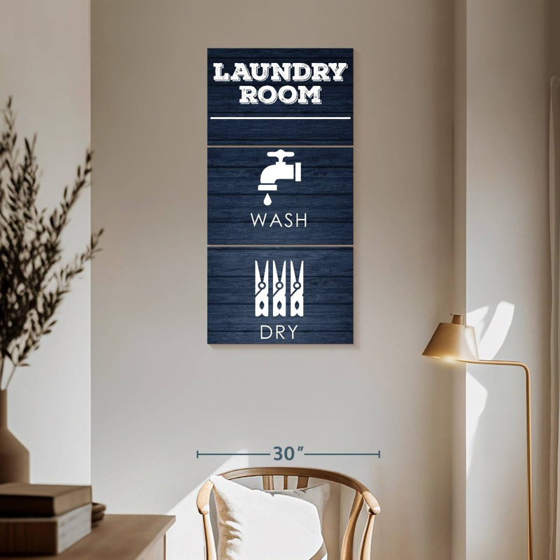 Blanchisserie en bois bleu marine I, H 62 po x l 30 po