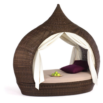 Lit de jour d'extérieur avec coussins 90,55 "Eye Catcher