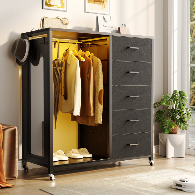 Commode 5 tiroirs avec miroir et station de charge Gourley, Noir