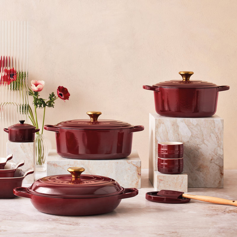 Le Creuset Cast Iron Shallow Casserole, 26cm / 2.2L, Garnet