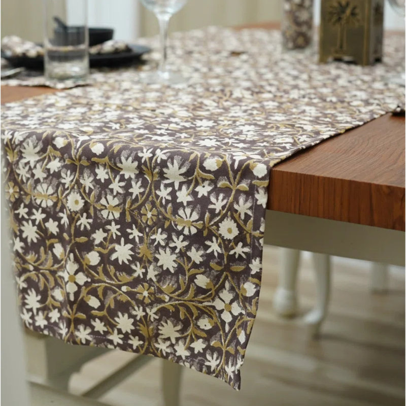 Chemin de table Red Barrel Studio® Exotic, chemin de table en coton doux, Mahalaxmi, brun, Rectangle 10 po
