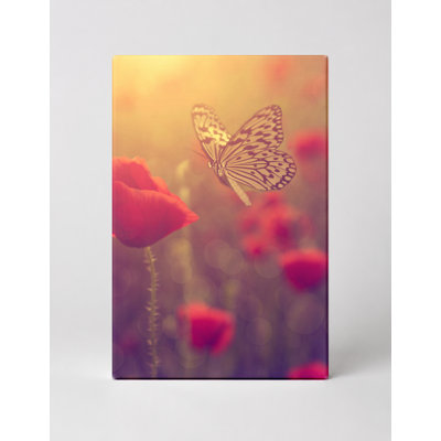 «Butterfly Over Poppy Field - Portrait, art mural sur toile