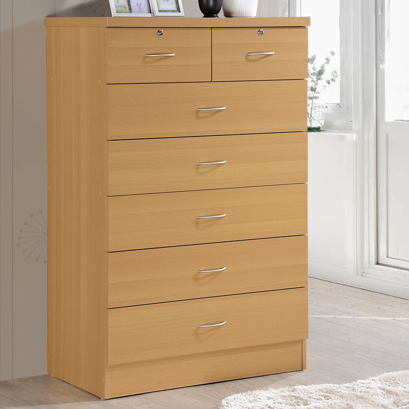 Willma 7 Drawer 31.5" W Chest, Beech