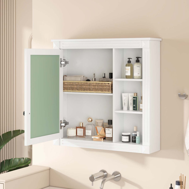 Armoire de rangement polyvalente avec miroir, alliant fonctionnalité et style pour votre maison.