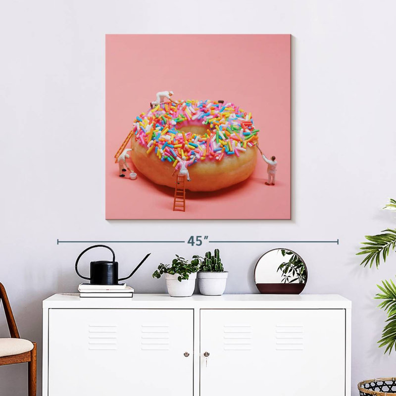 Yarlin Doughnut Construction, 30" H x 30" W