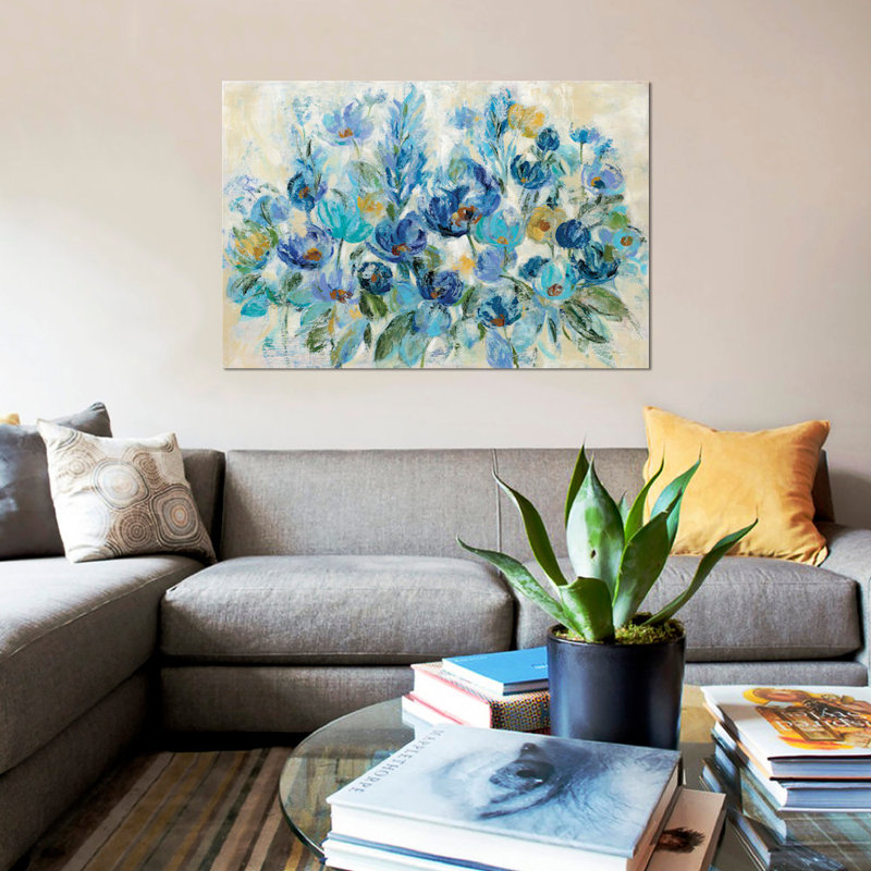 «Scattered Blue Flowers», impression sur toile, H 40 po x l 60 po x P 1,5 po, Toile tendue, Pas de tapis