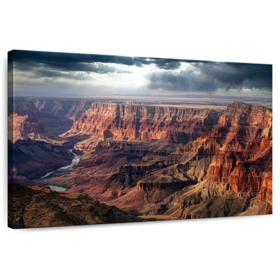 Grand canyon nuageux