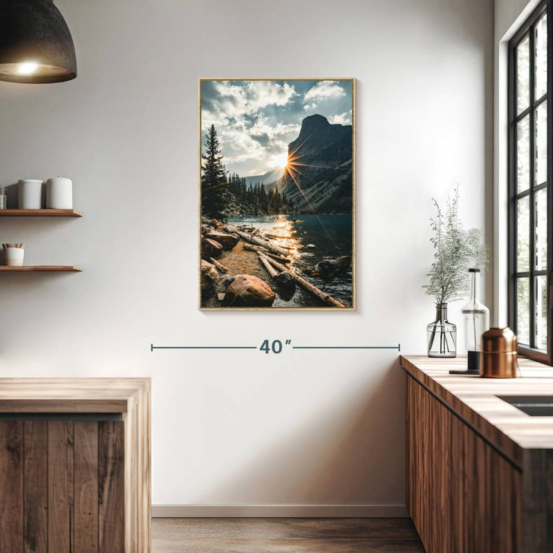 Moraine Lake Sunburst, Cadre flottant en bois naturel, 25 po x 37 po