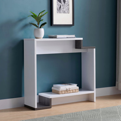 Console contemporaine avec deux tablettes ouvertes