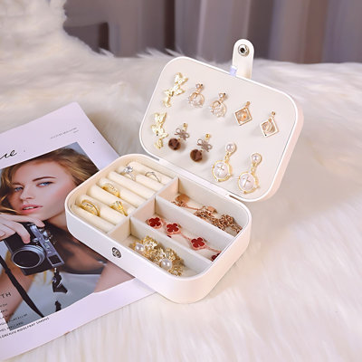 Boîte à bijoux +