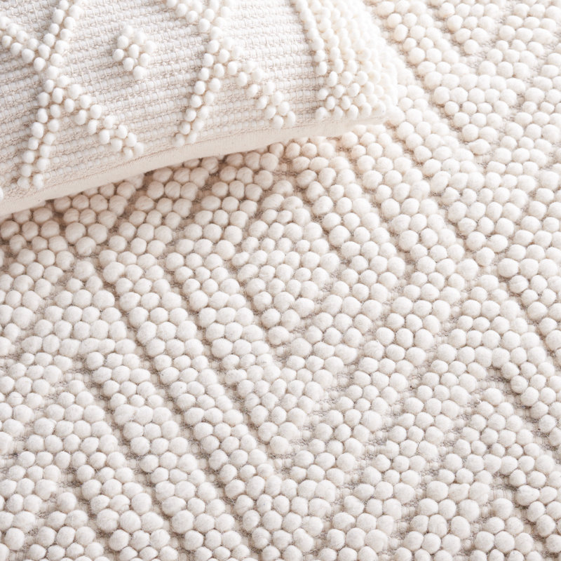 Natura Hand Woven Wool Pile With Cotton Backing Geometric Rug, Round 6'