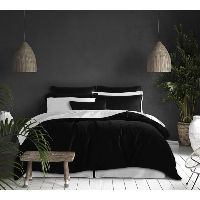 Alia Duvet Cover Set, King Duvet Cover + 2 King Shams, Black