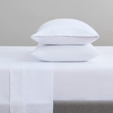 Fitted Bed Sheets - Pack Of 6 - Soft Cotton Blend Bottom Sheet Only With Deep Pocket, Hotel Collection Bedding For Hosts, Resorts, And Vacation Rentals, White