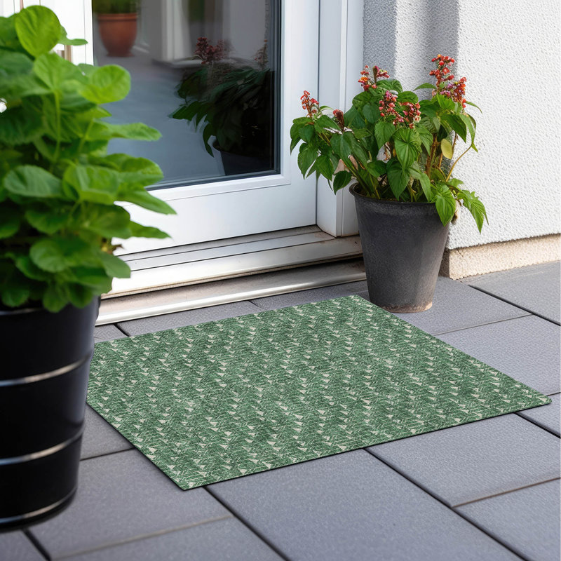 Wellsboro Area Rug, Rectangle 1'8" x 2'6"