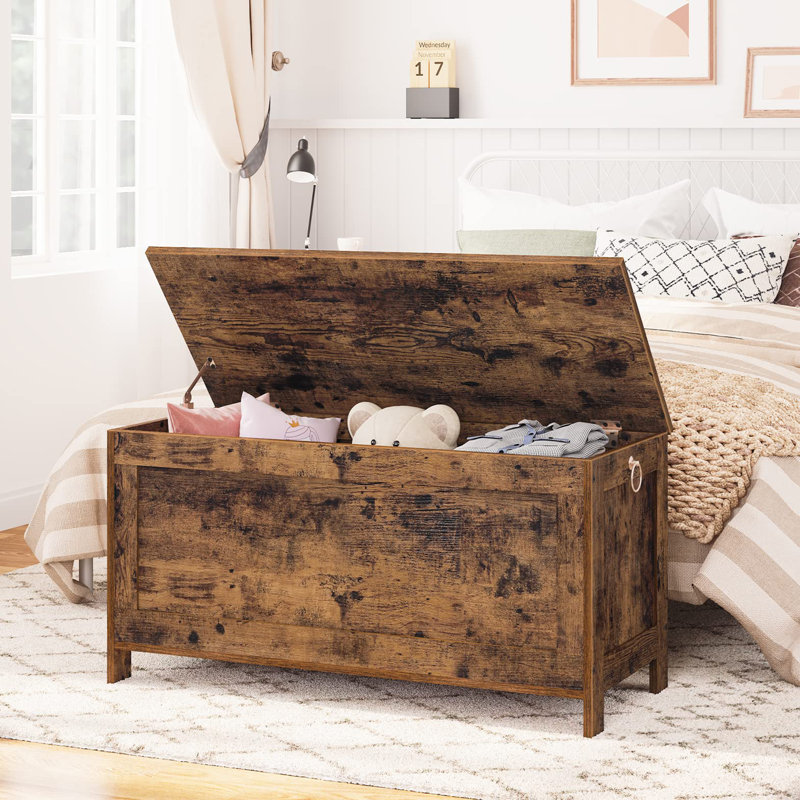 Maurine Blanket Chest, Rustic Brown