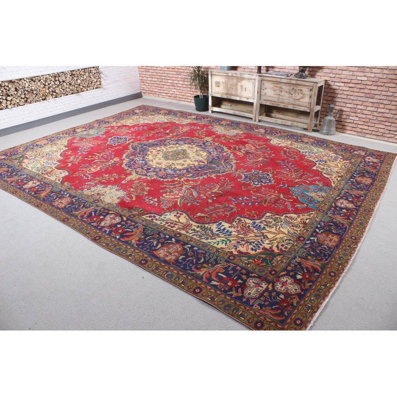 Tapis turc en laine fabriqué à la main à motif floral de style traditionnel rouge