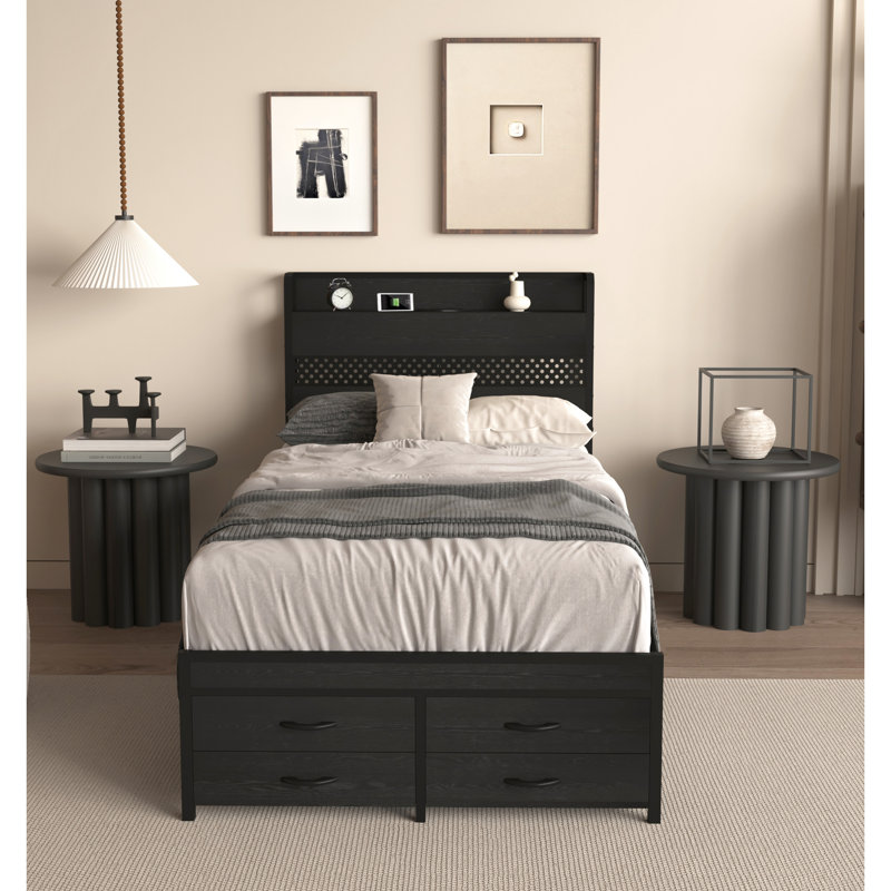 Structure de lit simple avec rangement et base en métal stable - Optimisez l'organisation de la chambre à coucher pour créer une ambiance relaxante