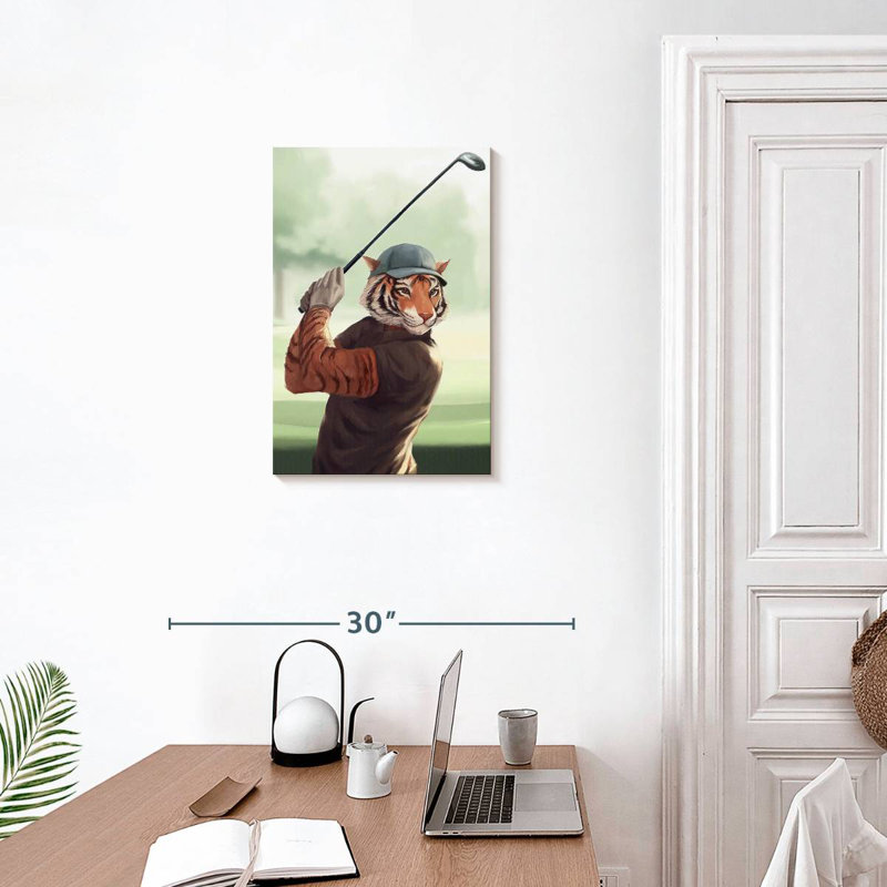Ketti Tiger jouant au golf, H 24 po x l 16 po
